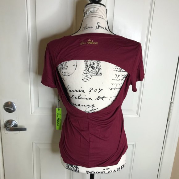 NWT Sam Edelman Womens Graphic Short Sleeve Spin Top Burgundy/Gold ~ Size XS - Picture 3 of 5
